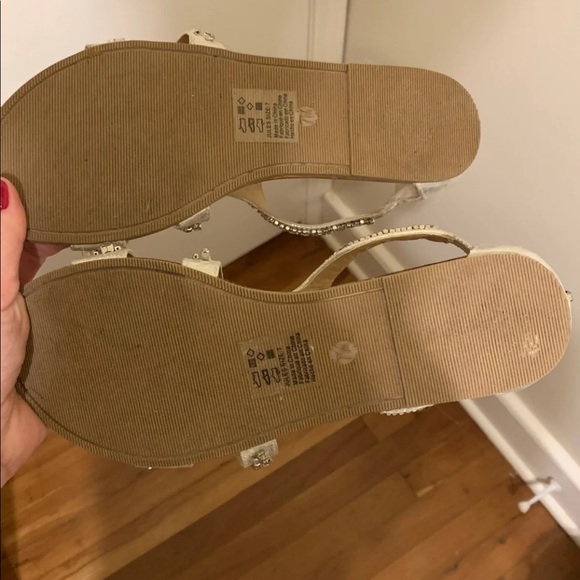 Sandals - Picture 2 of 2